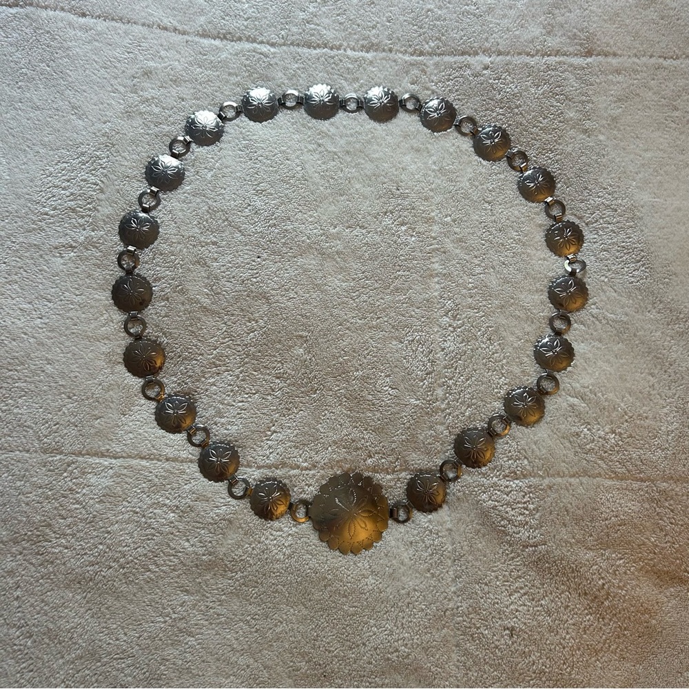 Sand dollar belt